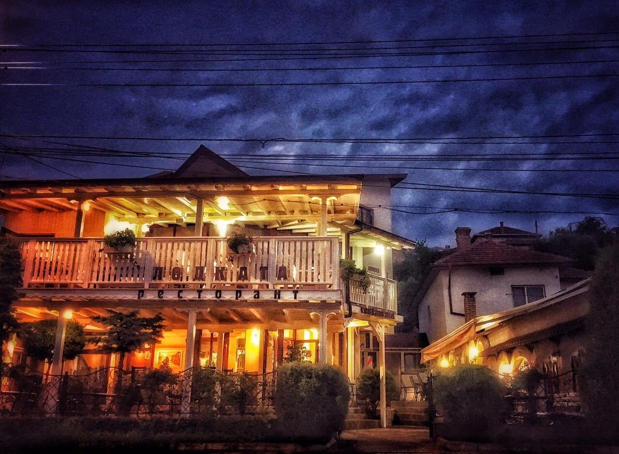 Хотел "Лодката" Tutrakan Exterior foto